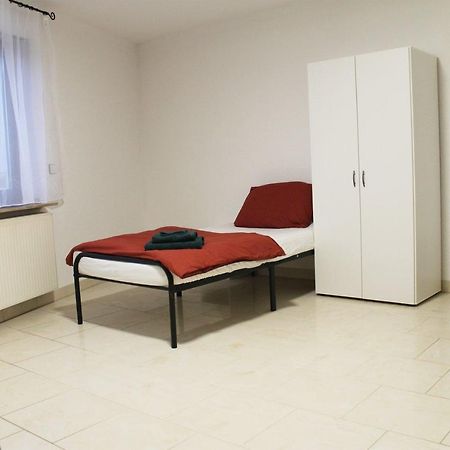 Spacious Apartment In Industrial Area 路德维希堡 外观 照片